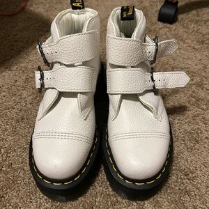 Doc Marten Devon Flower Boots